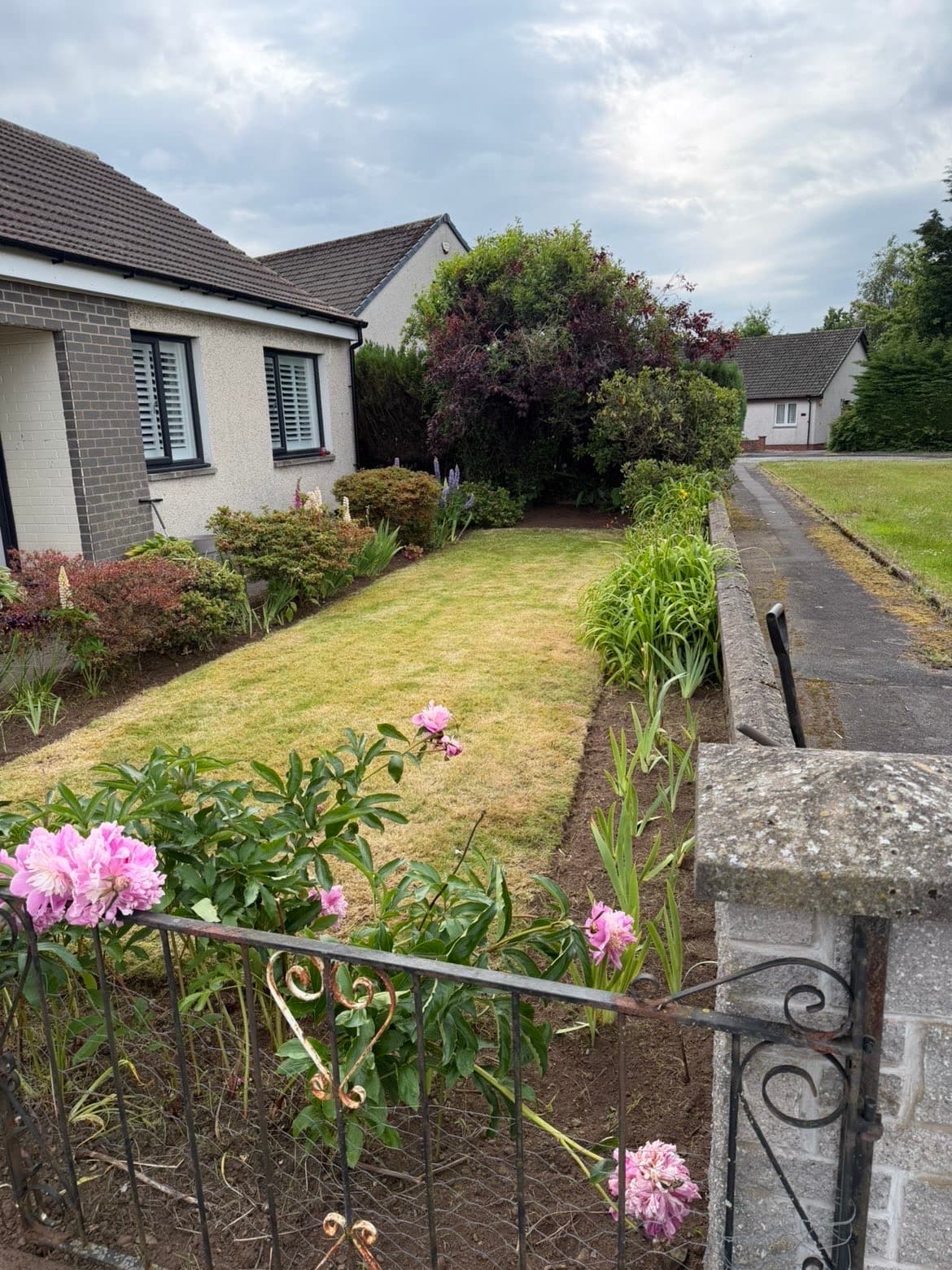Professional garden and grounds maintenance work in Dumfries and Galloway
